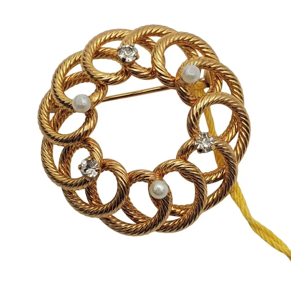 Begere Circle Brooch Infinity Faux Pearl Rhinestone Gold Tone‎ Round Dome Pin
